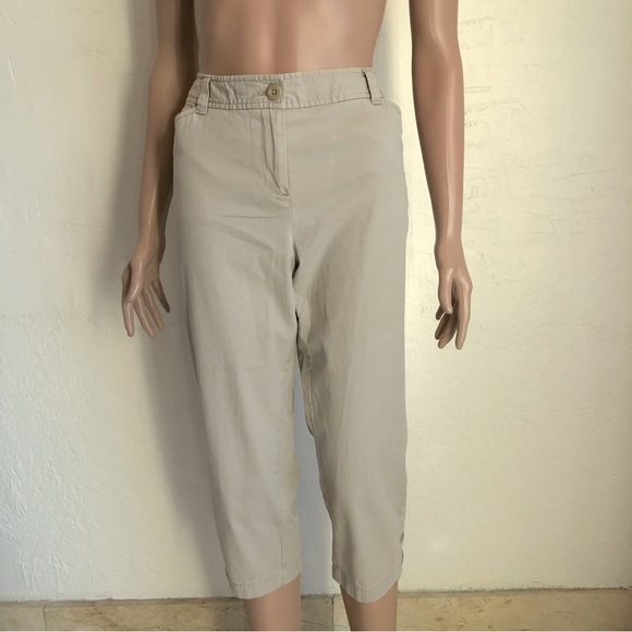 Ann Taylor Loft Curvy Cropped Khaki/Tan Capri Pants Women’s Size 6P Casual - Picture 1 of 16